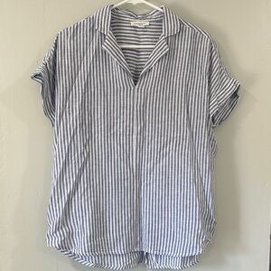 beachlunchlounge Women's Blue and White Striped Blouse size S